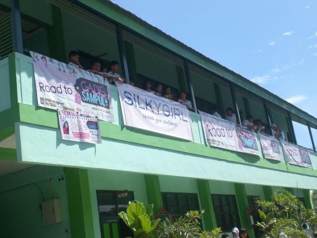 SMP Negeri 2 Bandung: Kunjungan Radio OZ FM di SMPN 2 Bandung