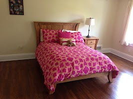 Kyoto Platform Bed and Nightstand in Medium Oak