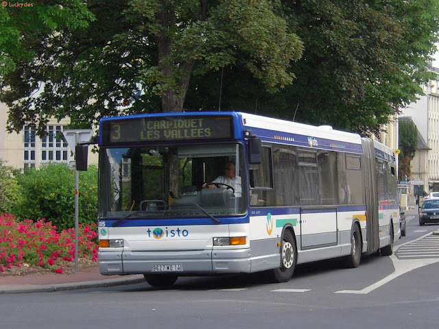 [Sujet unique] Photos actuelles des bus et trams Twisto - Page 10 RSCN1745