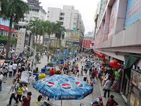 crowds at Dongmen, Shenzhen