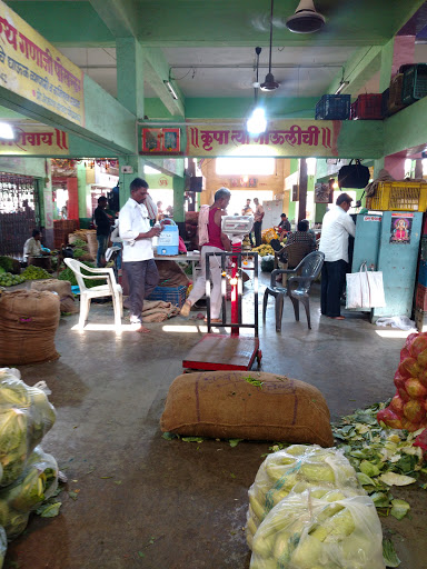 APMC Market/Wholesale Flower Market, Agra Road, Bhoiwada, Kalyan, Thane, Maharashtra 421301, India, Wholesale_Food_Store, state MH