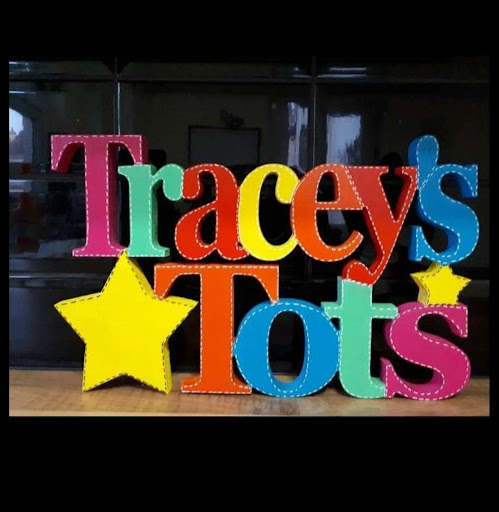 Tracey's Tots Preschool logo