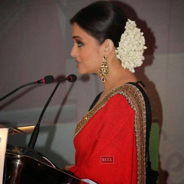 Aishwarya Rai Bachchan at the launch of Lifecells Bank held in Chennai. (Pic: Viral Bhayani)