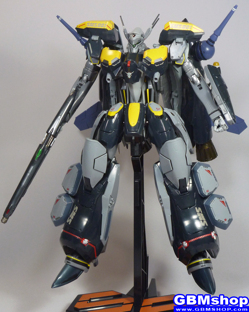Macross Frontier VF-25S Armored Messiah with Reaction Missiles Battroid Mode Renewal Version