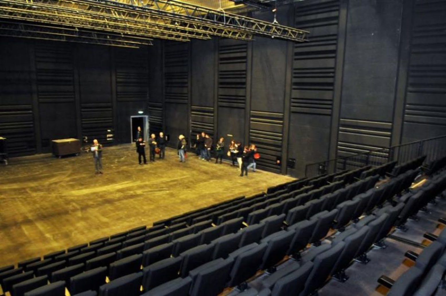 Open Albi Major Theater by Dominique Perrault Architecture