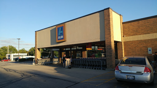 Supermarket «ALDI», reviews and photos, 1708 N Illinois St, Swansea, IL 62226, USA