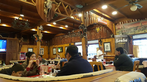 Pub Restaurant Farwest, Av. Barros Arana 802, Loncoche, IX Región, Chile, Comida | Araucanía