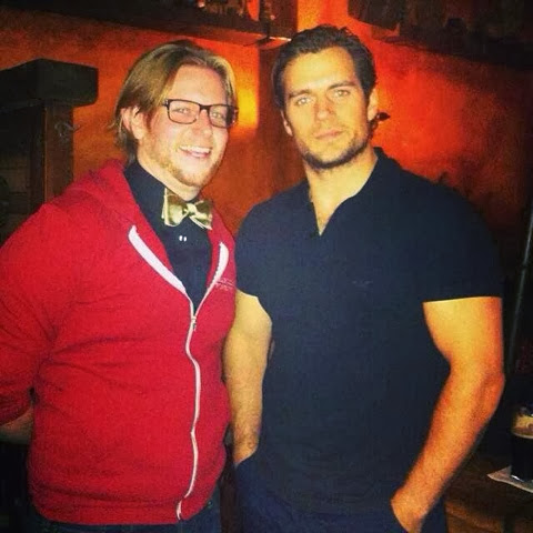 Henry Cavill News: Hello Superman! - New Picture Of Henry With A Fan In ...