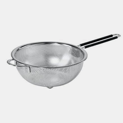  Oggi Perforated Stainless Steel Colander with Soft-Grip Handle, 8-Inch