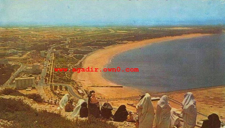 شاطئ اكادير قبل وبعد الزلزال سنة 1960 Rza