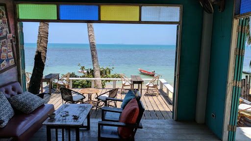 4 Monkeys Coffee Bar