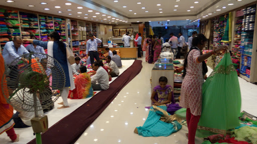 Chatla Patny Centre, DAV College Road, Bhavani Peth, Solapur, Maharashtra 413002, India, Ladies_Clothes_Shop, state MH