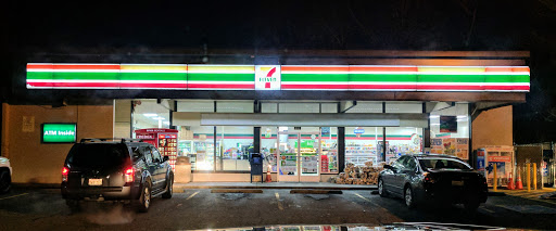 Convenience Store «7-Eleven», reviews and photos, 1308 N 30th St, Renton, WA 98056, USA
