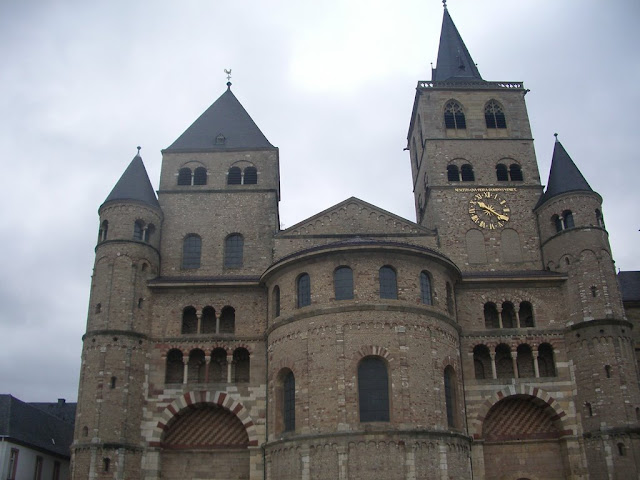 4º día, 11 de octubre de 2011, Trier- Luxemburgo- Frankfurt Hahn - Ruta del Rin (2)