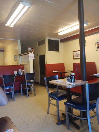 Restaurant «Meriden Road Diner», reviews and photos, 895 Meriden Rd, Waterbury, CT 06705, USA