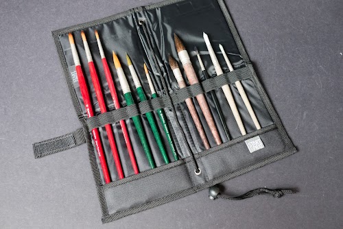 Alvin Prestige Paintbrush Holders, Brushes - Brush Holders And Organizers,  Dick Blick - Art Materials