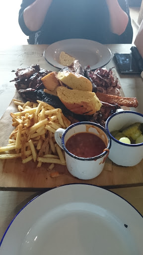 Longhorns Barbeque Steakhouse