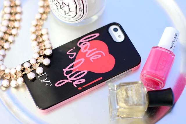 dvf love is life phone cover 04