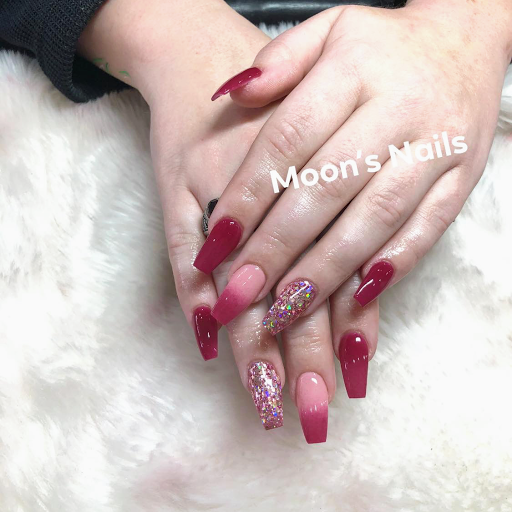 Moon's Nails