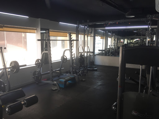 Eagle Gym, Room No.101,Above Aster Pharmacy, - 2nd St - Dubai - United Arab Emirates, Gym, state Dubai