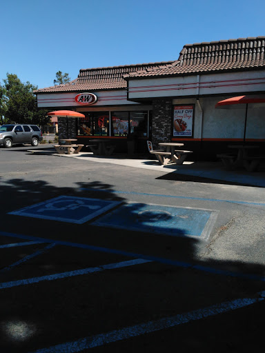 Fast Food Restaurant «A&W», reviews and photos, 133 N J St, Tulare, CA 93274, USA