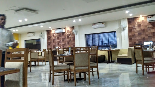 The Yellow Chili, NH-75, Panna naka road, Near Peptech city, Satna, Madhya Pradesh 485001, India, Diner, state MP