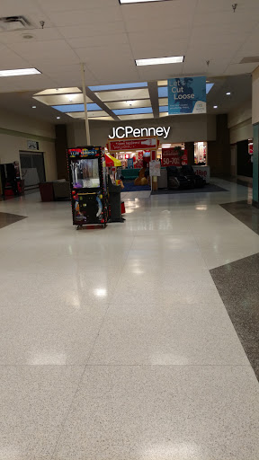 Shopping Mall «Watertown Mall», reviews and photos, 1300 9th Ave SE, Watertown, SD 57201, USA