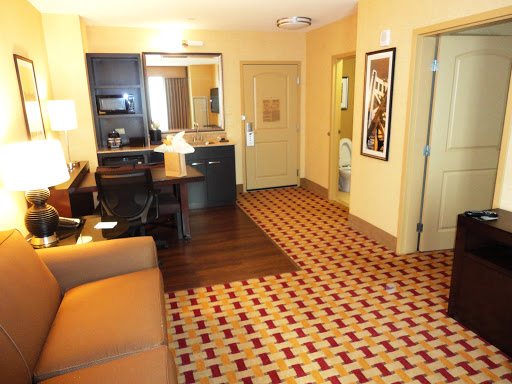 Hotel «Embassy Suites by Hilton - Columbus Airport», reviews and photos, 2886 Airport Dr, Columbus, OH 43219, USA
