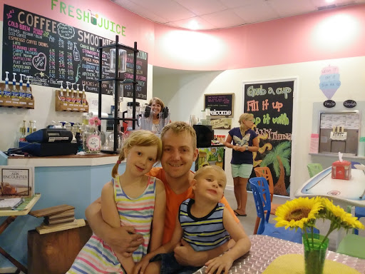 Frozen Yogurt Shop «Anything Froz FroYo Smoothies Espresso Coffee», reviews and photos, 13088 Ocean Hwy #2, Pawleys Island, SC 29585, USA