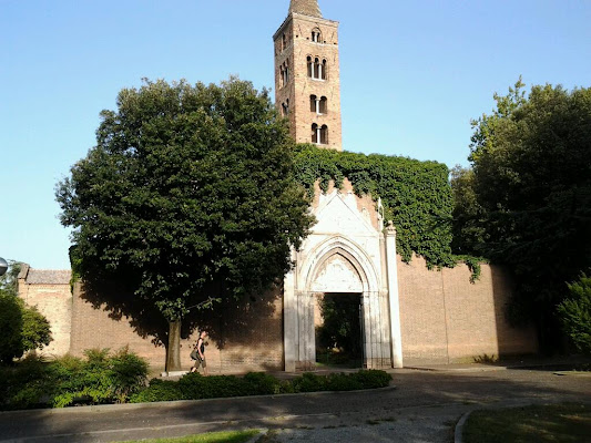 Basilica di San Giovanni Evangelista, Piazzale Anita Garibaldi, 48121 Ravenna, Italy