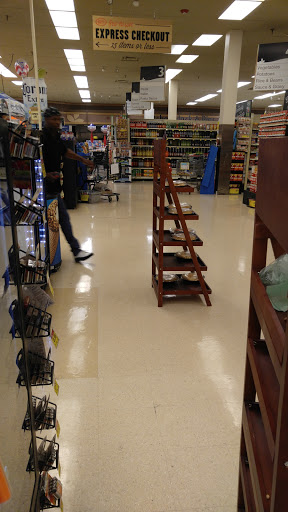 Grocery Store «Jewel-Osco», reviews and photos, 7201 W 24th St, North Riverside, IL 60546, USA