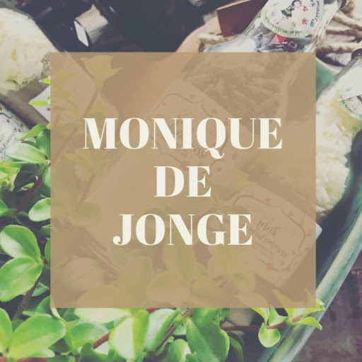 Monique de Jonge logo