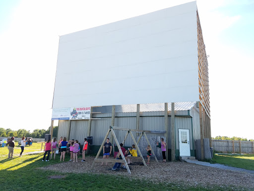 Drive-in Movie Theater «Blue Grass Drive-In Theater», reviews and photos, 774 W Mayne St, Blue Grass, IA 52726, USA