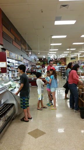 Grocery Store «Whole Foods Market», reviews and photos, 1181 Yulupa Ave, Santa Rosa, CA 95405, USA