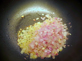 shallots in olive oil