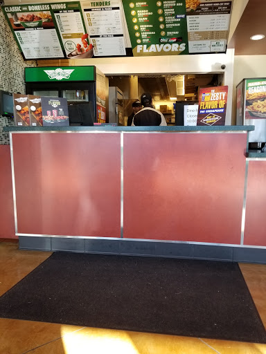 Chicken Wings Restaurant «WINGSTOP», reviews and photos, 4117 Patterson Ave, Baltimore, MD 21215, USA