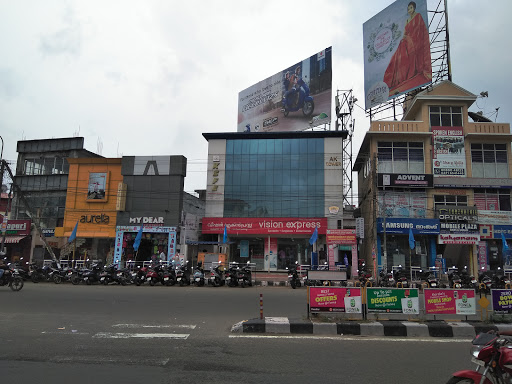 Vision Express India Thiruvananthapuram, Ground Floor, A K Towers Opp Kedaram Shopping Complex, Pattom, PO, Kesavadasapuram, Thiruvananthapuram, Kerala 695004, India, Optometrist, state KL