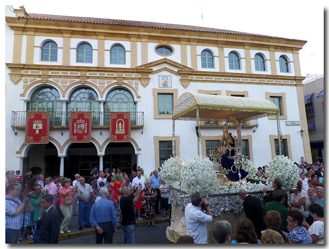 Salida procesional de Santa Ana Patrona de Dos Hermanas.