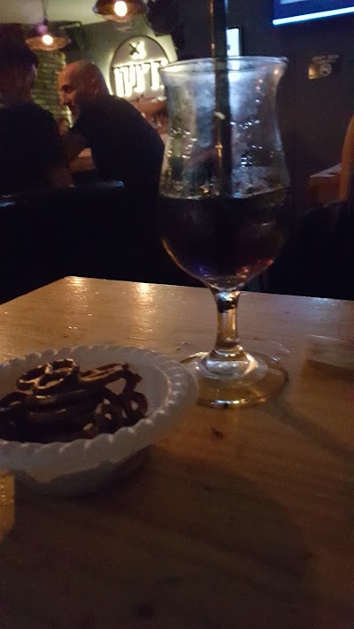 Photos of Drinkin point bar
