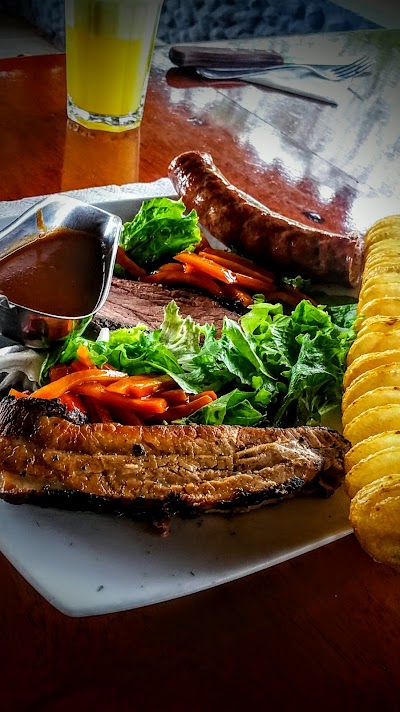 Photos of BBQ And Grill Three Sisters