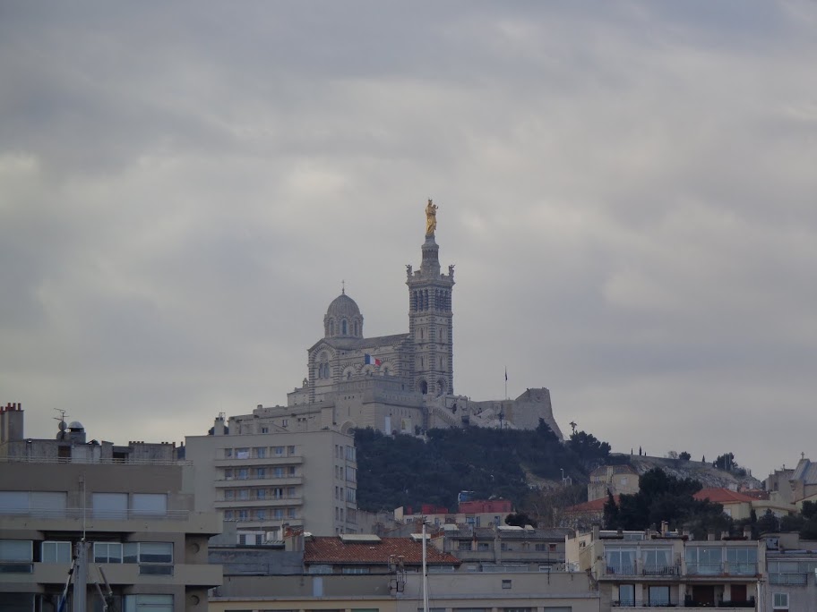 А включите-ка мне усилители качки! А подайте-ка белых пиджаков. Costa Paсifica февраль 13г