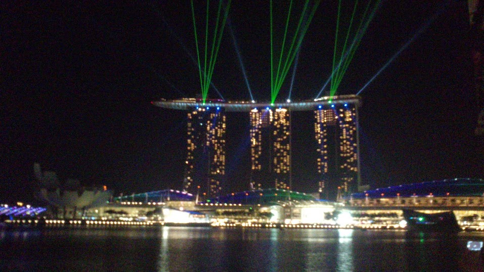 Гонконг + Сингапур (Neon Lion) много фото