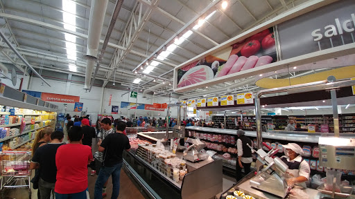 Chedraui Vallarta, Av. Vallarta 5556, Lomas Universidad, 45029 Zapopan, Jal., México, Supermercados o tiendas de ultramarinos | Zapopan