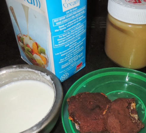 Caramel Cookies and Cream Milkshake Recipe