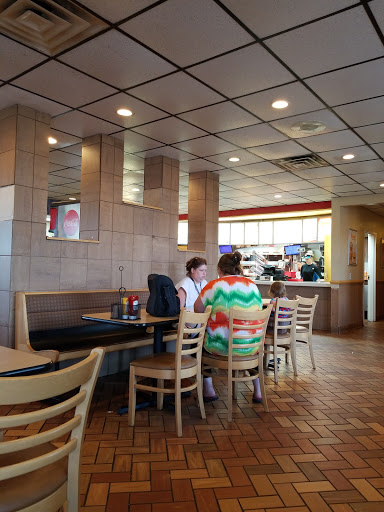 Fast Food Restaurant «DQ Grill & Chill», reviews and photos, 1605 Old Gallatin Rd, Scottsville, KY 42164, USA
