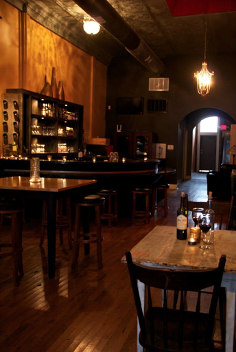 Wine Bar «Q Enoteca», reviews and photos, 308 W Commercial St, Springfield, MO 65803, USA