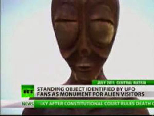 Alien Statue Unveiled In Molebka Russia