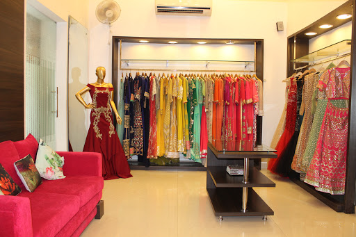 Ruchi & Taniya - Best Designer Boutiques, 17, Maqbool Rd, Green Avenue, Amritsar, Punjab 143001, India, Designer_Clothing_Store, state PB