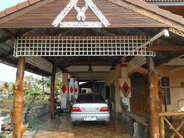 thai style carport