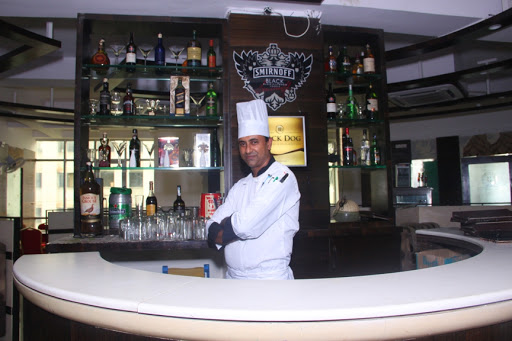 Zeal 3 Seasons Family Restaurant & Bar, 2nd and 3rd Floor, Ameya Classic Club, Yashavant Nagar Rd, Yashavant Nagar, Virar West, Virar, Maharashtra 401303, India, Family_Restaurant, state MH